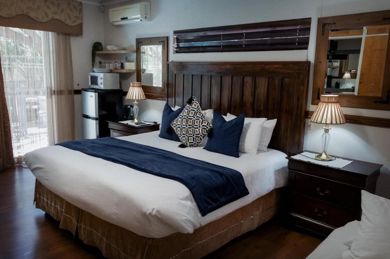 Park Living Guesthouse Bloemfontein Bagian luar foto