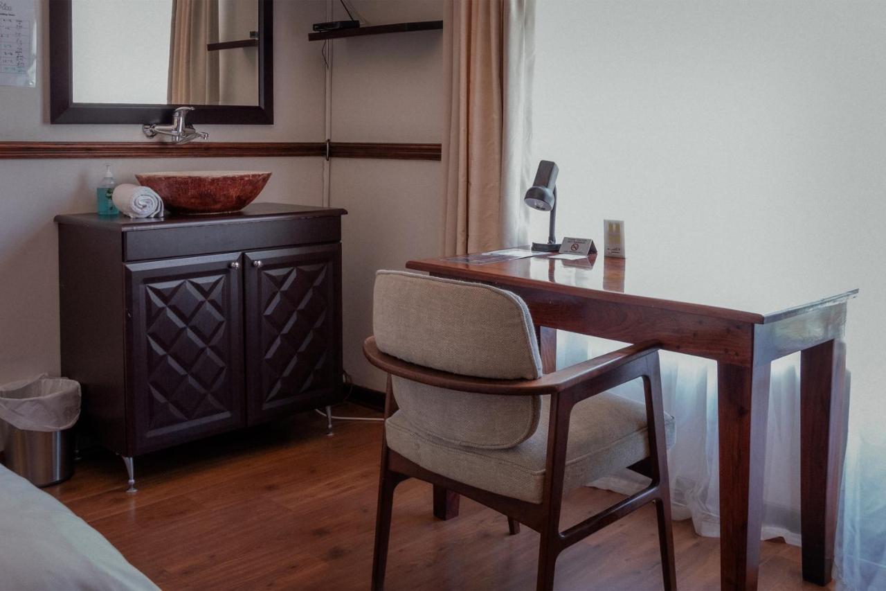 Park Living Guesthouse Bloemfontein Bagian luar foto