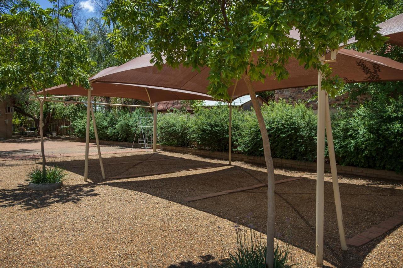 Park Living Guesthouse Bloemfontein Bagian luar foto