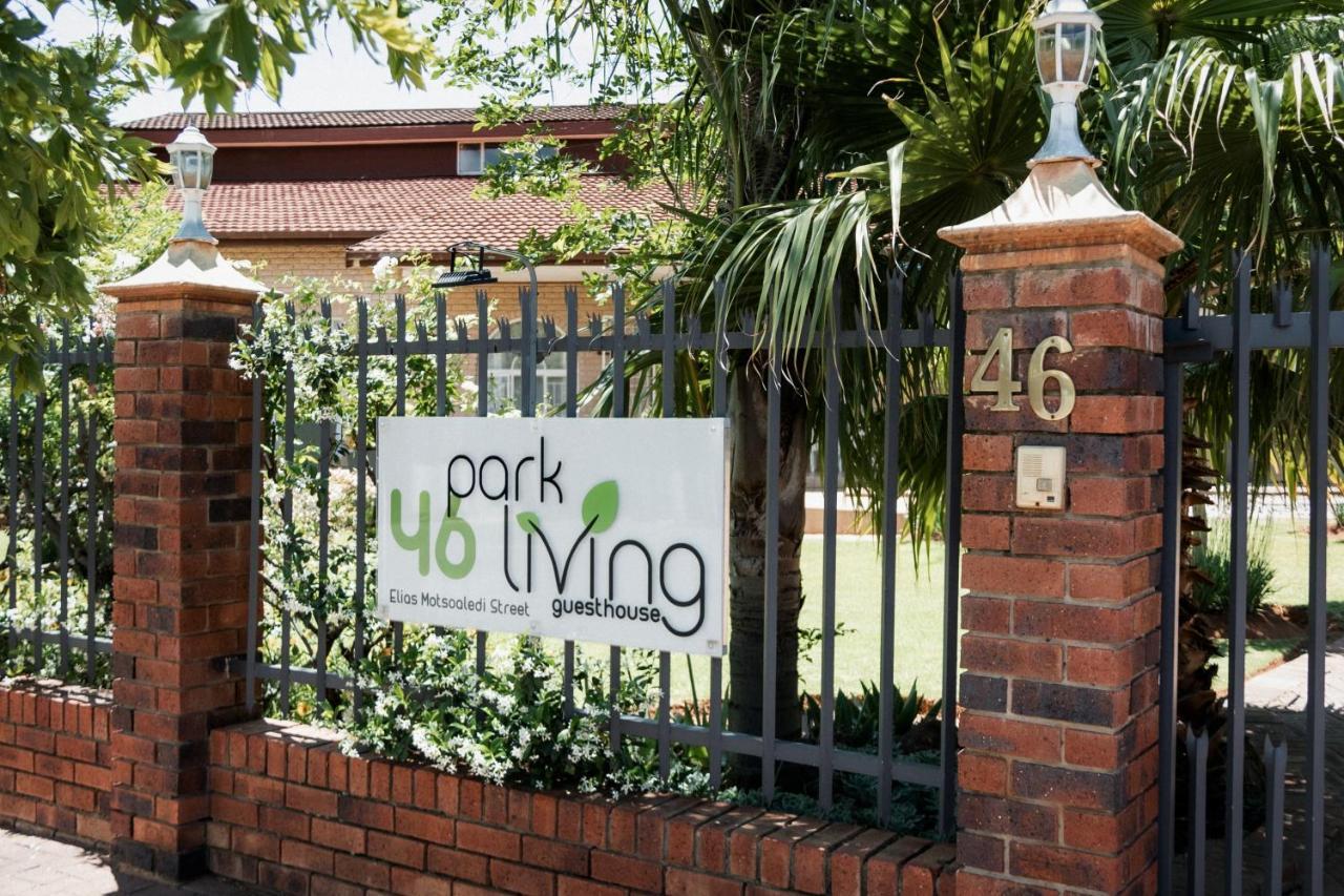 Park Living Guesthouse Bloemfontein Bagian luar foto