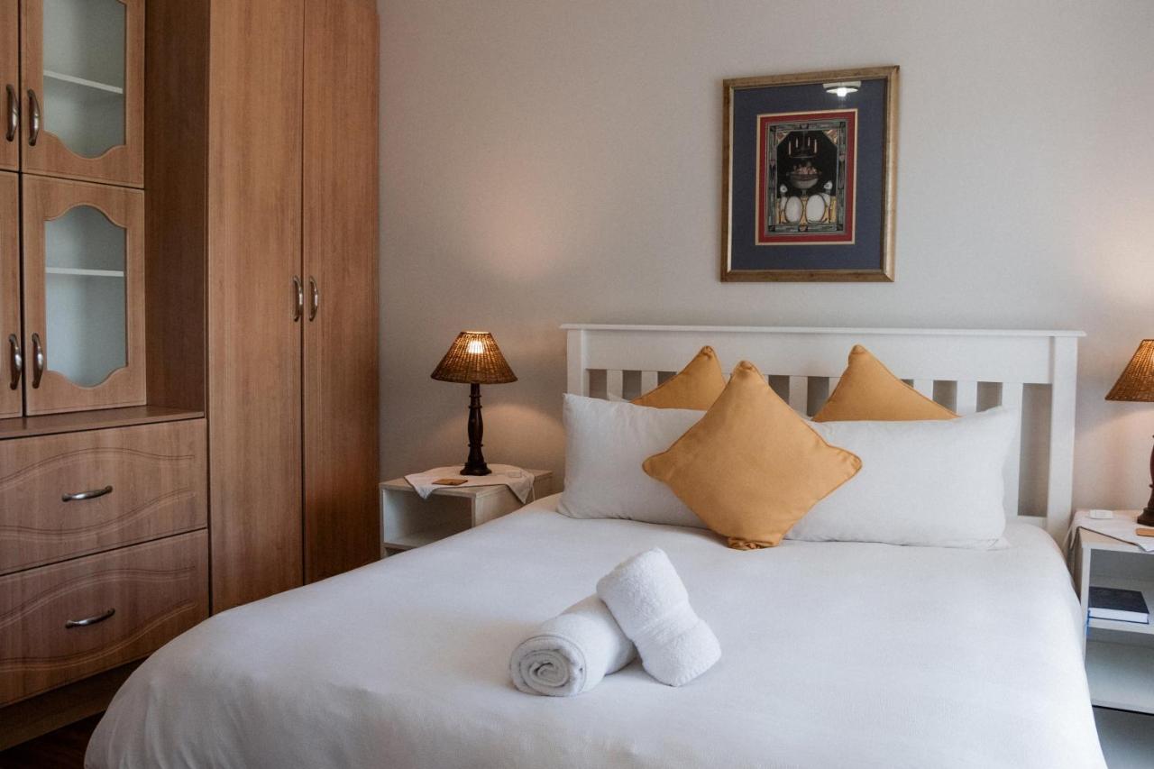 Park Living Guesthouse Bloemfontein Bagian luar foto
